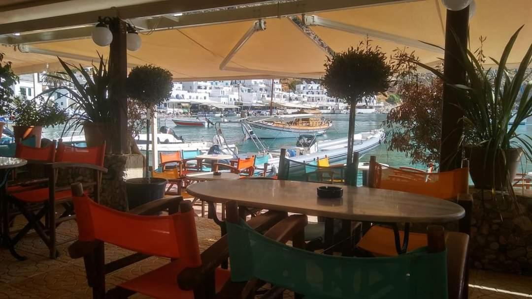 Loutro Holidays エクステリア 写真