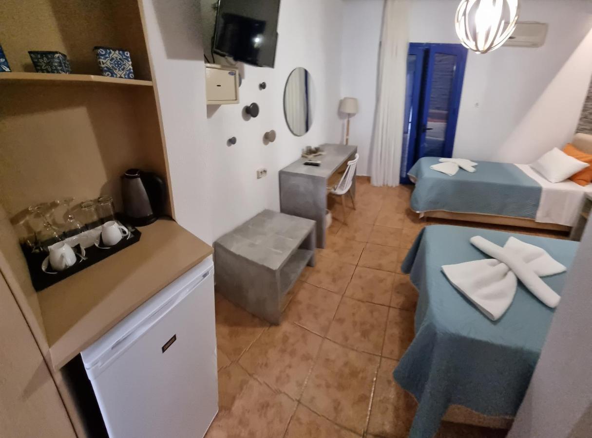 Loutro Holidays エクステリア 写真