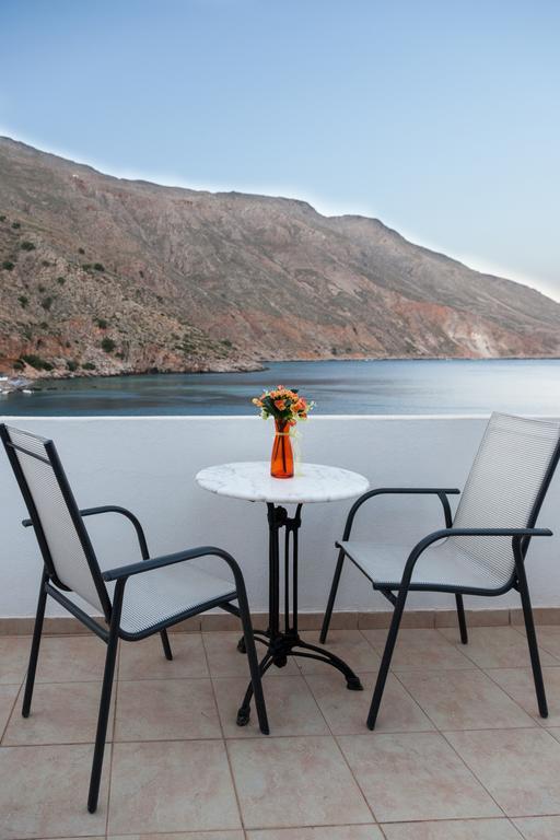 Loutro Holidays エクステリア 写真