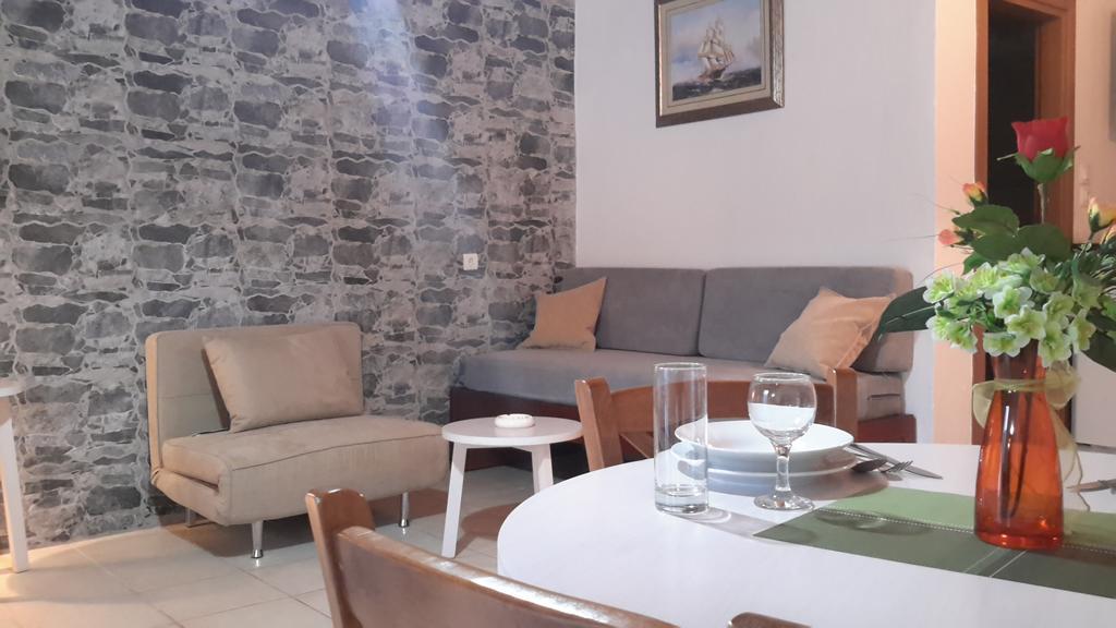 Loutro Holidays エクステリア 写真