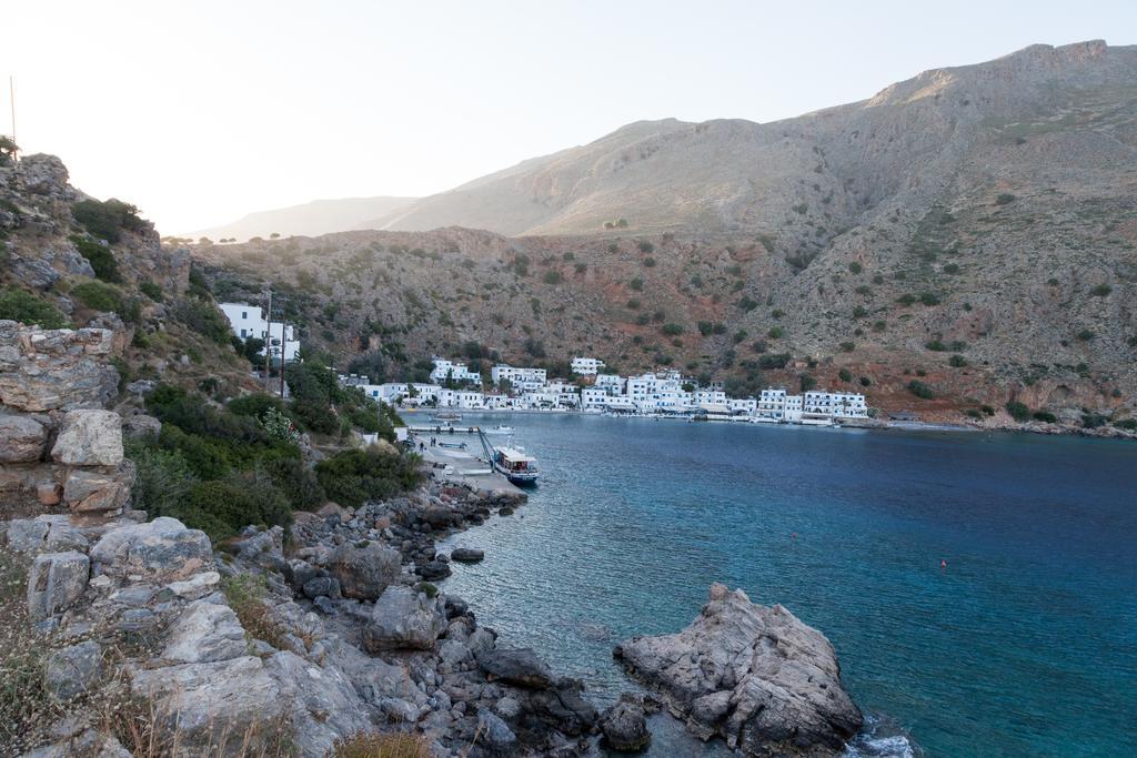 Loutro Holidays エクステリア 写真