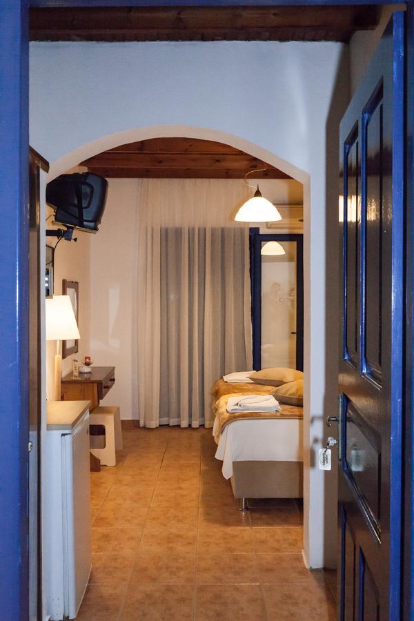 Loutro Holidays エクステリア 写真